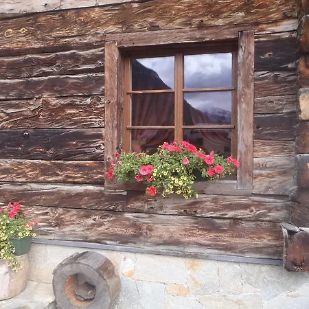 Apartamento La Broina *
